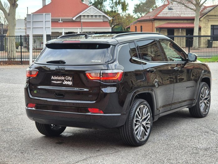 2024 Jeep Compass Summit e-Hybrid