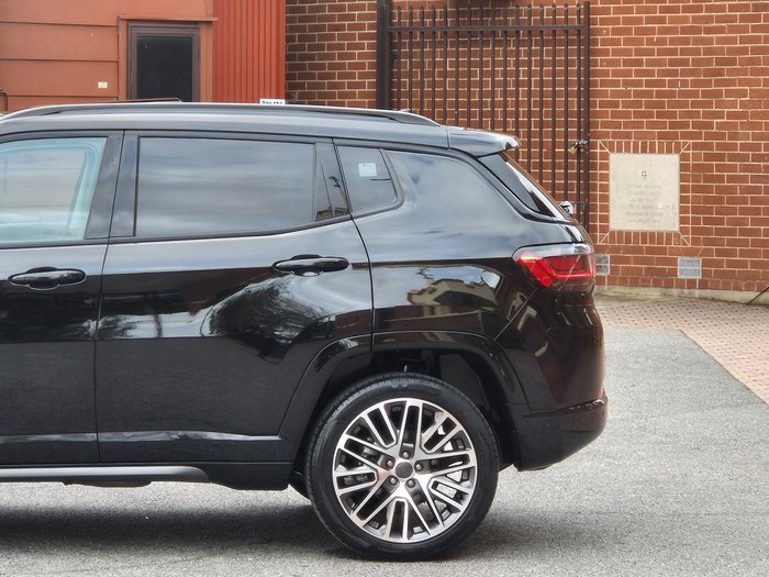 2024 Jeep Compass Summit e-Hybrid