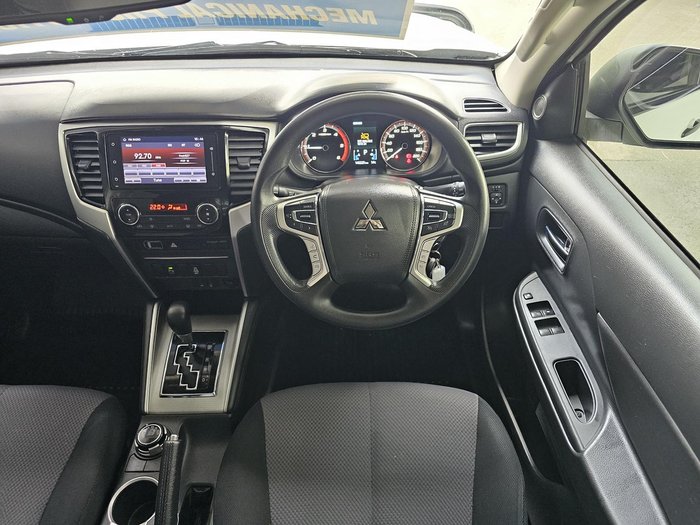 2022 Mitsubishi Triton GLX+