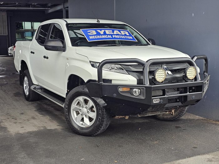 2022 Mitsubishi Triton GLX+