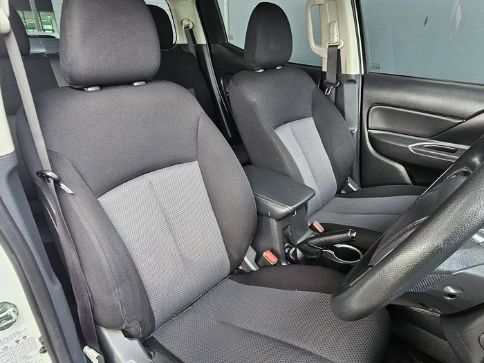2022 Mitsubishi Triton GLX+