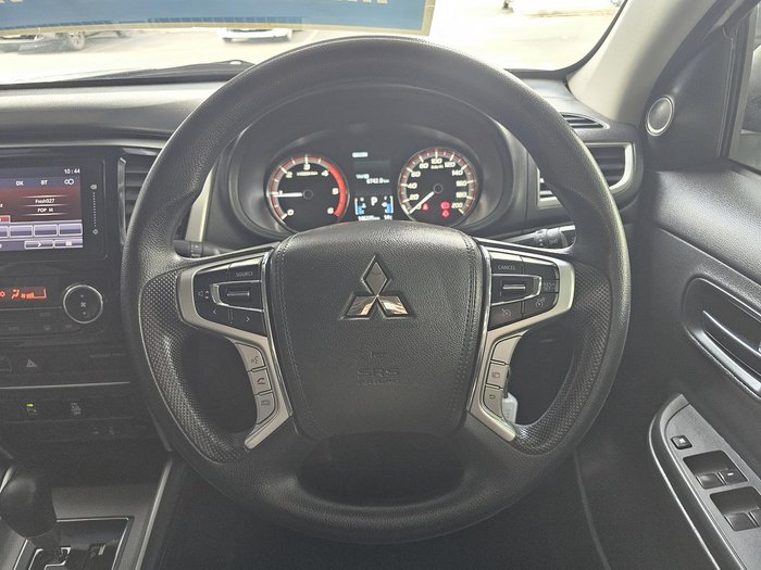 2022 Mitsubishi Triton GLX+