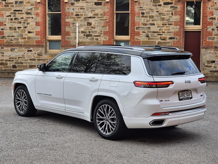 2022 Jeep Grand Cherokee L Summit Reserve