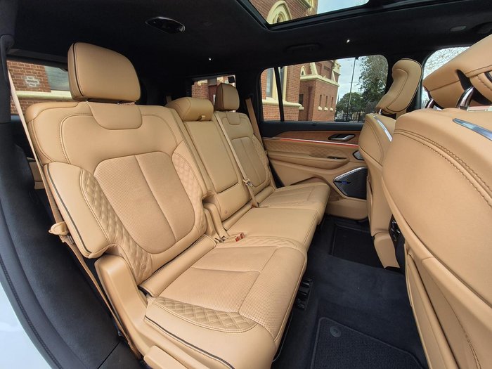 2022 Jeep Grand Cherokee L Summit Reserve