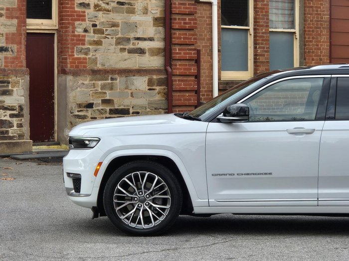2022 Jeep Grand Cherokee L Summit Reserve