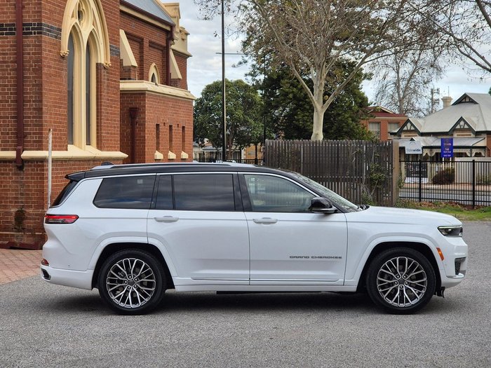 2022 Jeep Grand Cherokee L Summit Reserve