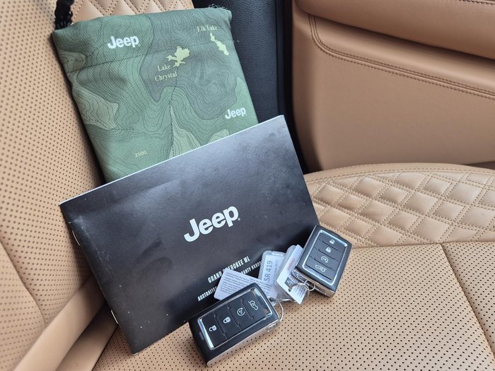 2022 Jeep Grand Cherokee L Summit Reserve