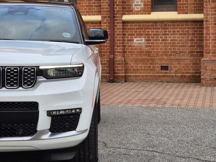 2022 Jeep Grand Cherokee L Summit Reserve