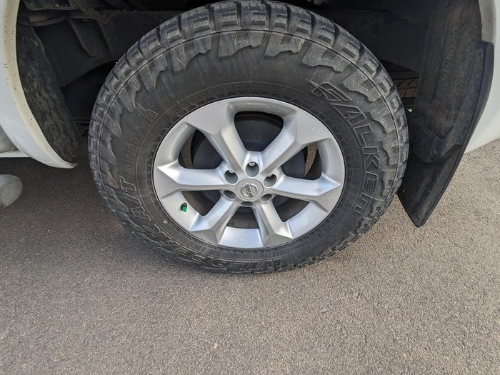 2013 Nissan Navara ST-X 550