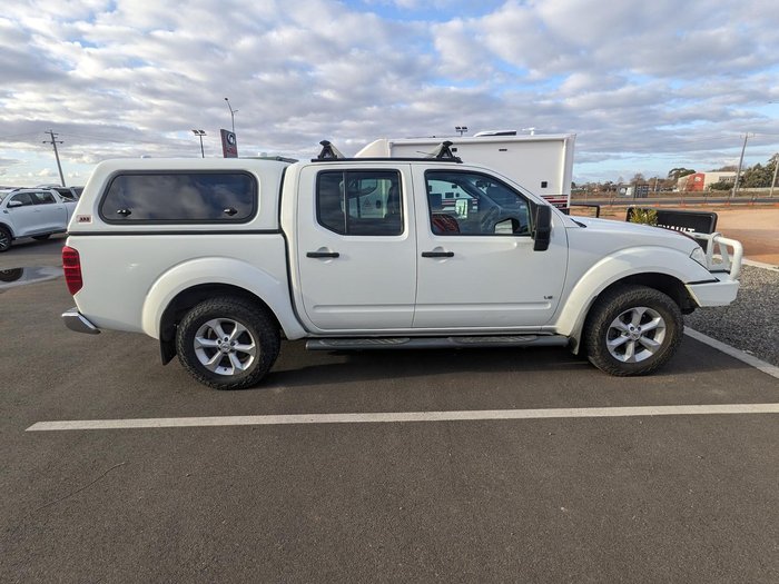 2013 Nissan Navara ST-X 550