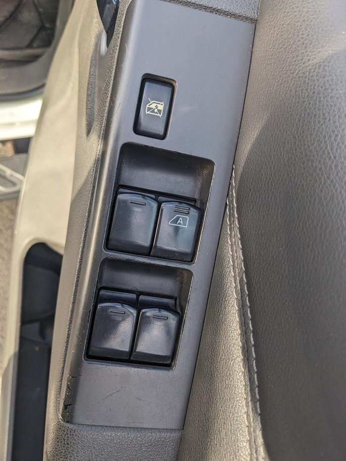 2013 Nissan Navara ST-X 550