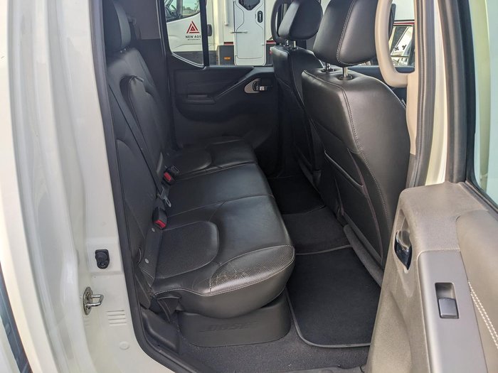 2013 Nissan Navara ST-X 550