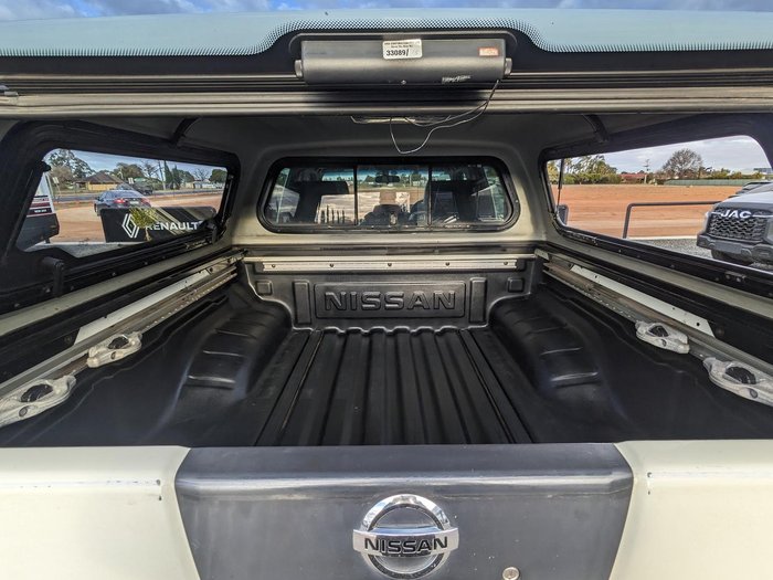2013 Nissan Navara ST-X 550