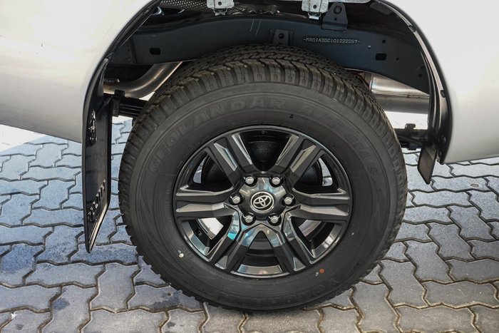 2024 Toyota Hilux SR Hi-Rider