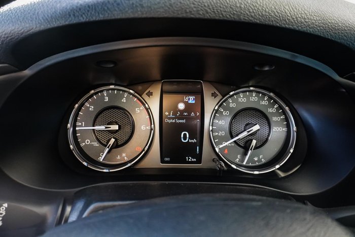 2024 Toyota Hilux SR Hi-Rider
