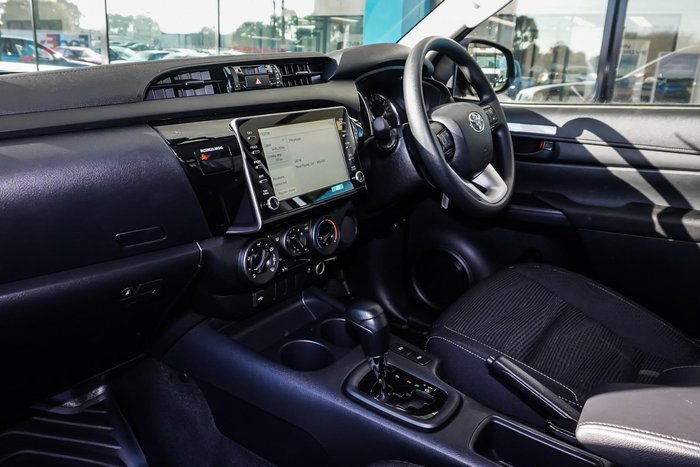 2024 Toyota Hilux SR Hi-Rider