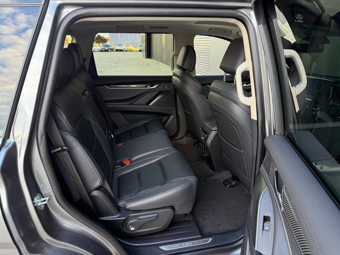 2023 LDV D90 Executive