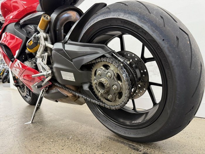 2022 DUCATI PANIGALE V2 Red