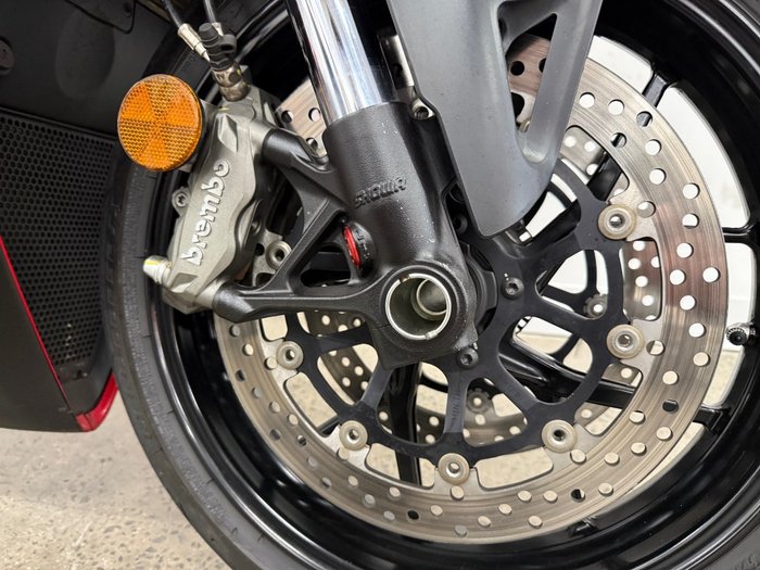 2022 DUCATI PANIGALE V2 Red