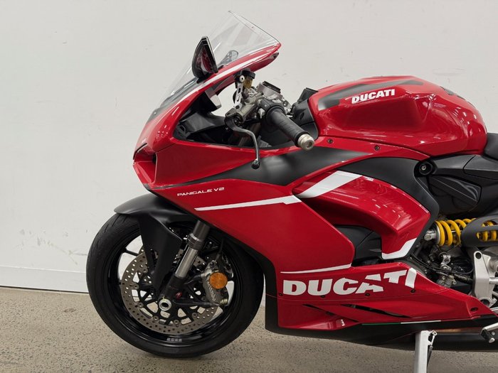 2022 DUCATI PANIGALE V2 Red