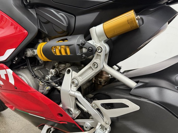 2022 DUCATI PANIGALE V2 Red