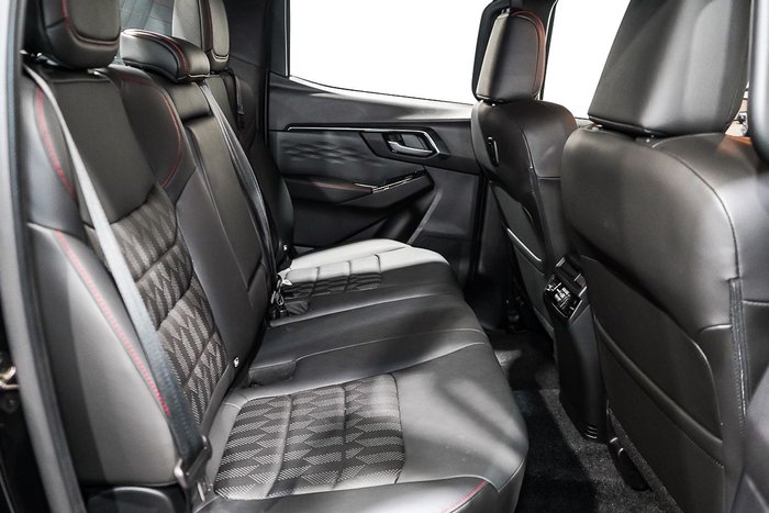 2025 Isuzu D-MAX X-TERRAIN