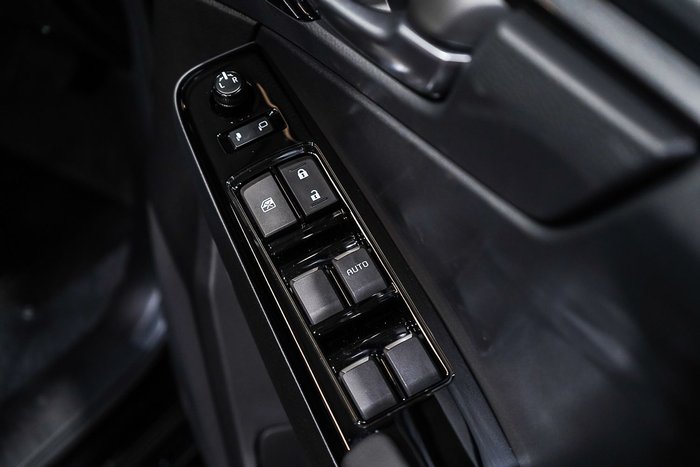 2025 Isuzu D-MAX X-TERRAIN