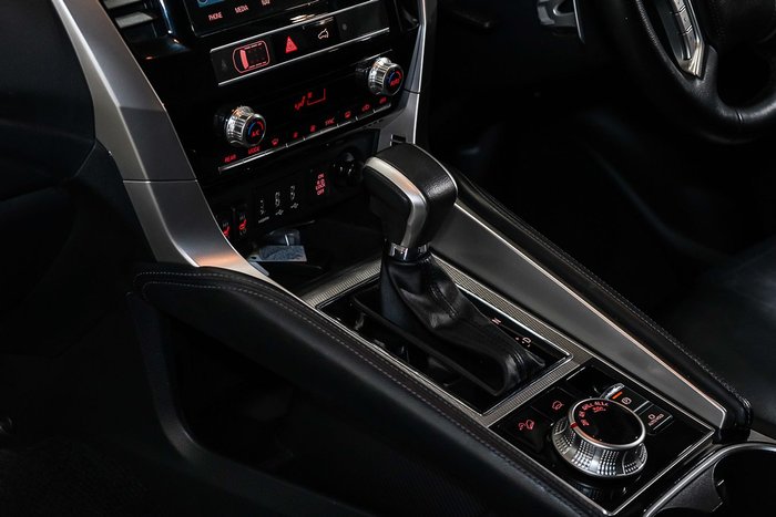 2023 Mitsubishi Pajero Sport Exceed