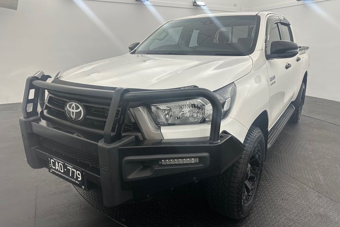 2022 Toyota Hilux SR
