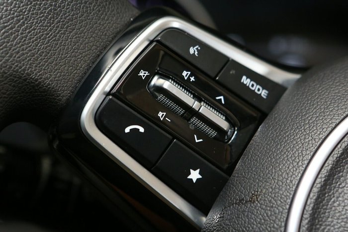2023 Kia Carnival S