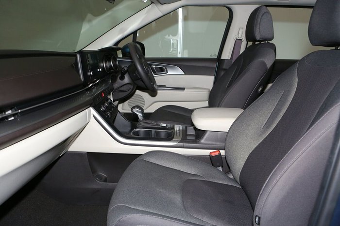 2023 Kia Carnival S