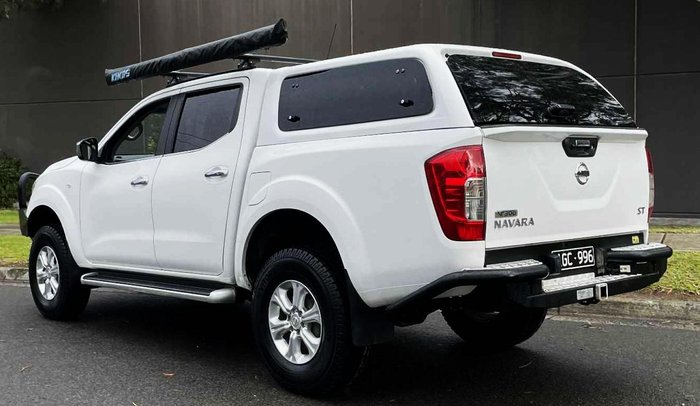 2015 Nissan Navara ST
