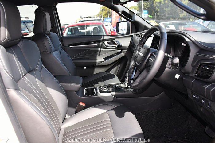 2025 Isuzu MU-X LS-T
