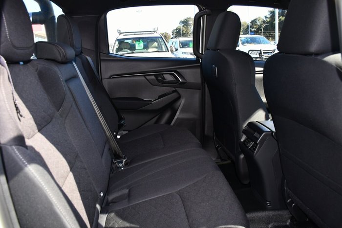 2025 Isuzu D-MAX X-RIDER