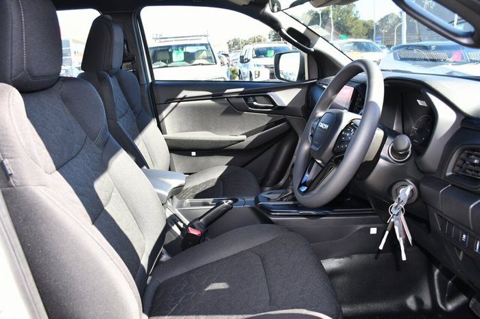2025 Isuzu D-MAX X-RIDER