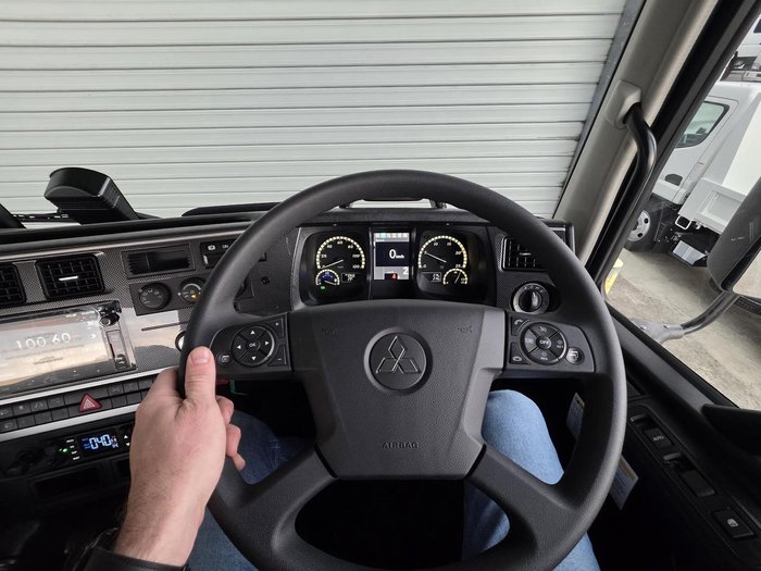 2024 Fuso Shogun FV74 460 WHITE