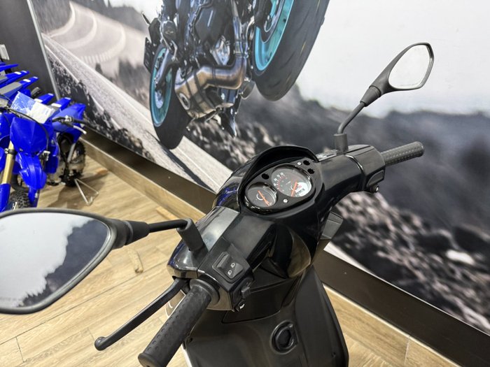 2014 APRILIA SR MT 50 WHITE