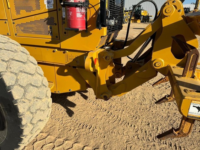 2018 Caterpillar 12M