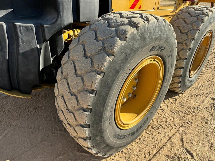 2018 Caterpillar 12M