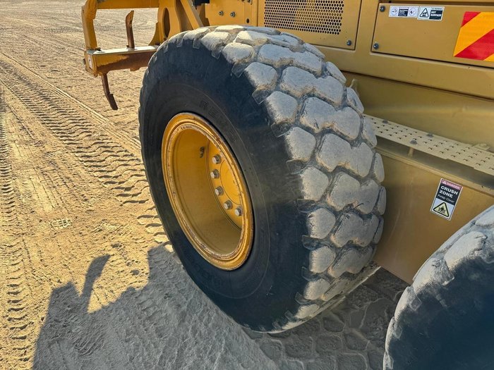 2018 Caterpillar 12M