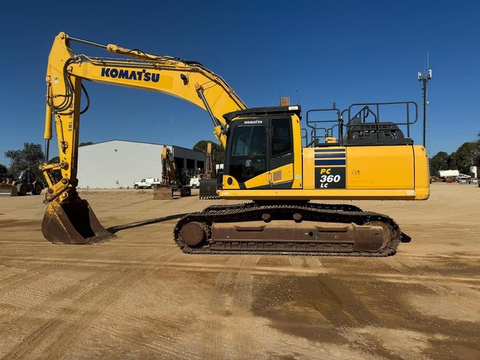 2018 Komatsu Pc360 Lc-11