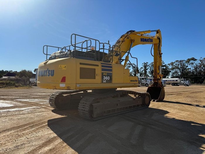 2018 Komatsu Pc360 Lc-11