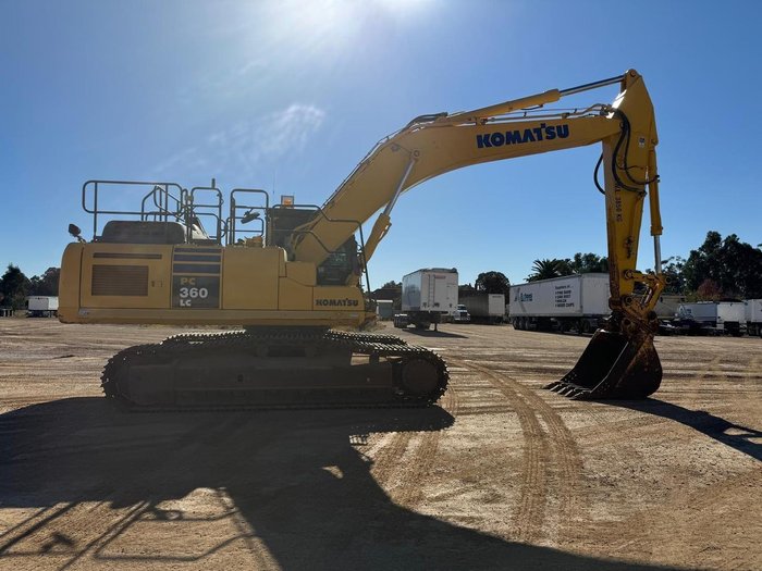 2018 Komatsu Pc360 Lc-11