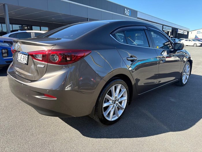 2017 Mazda 3 SP25 GT