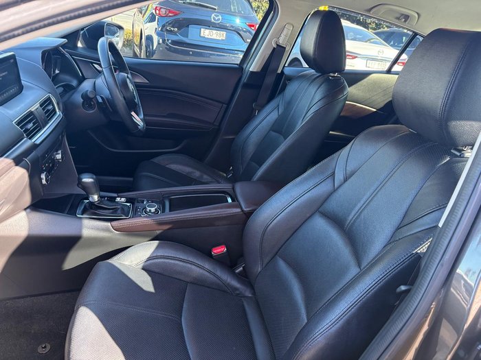 2017 Mazda 3 SP25 GT
