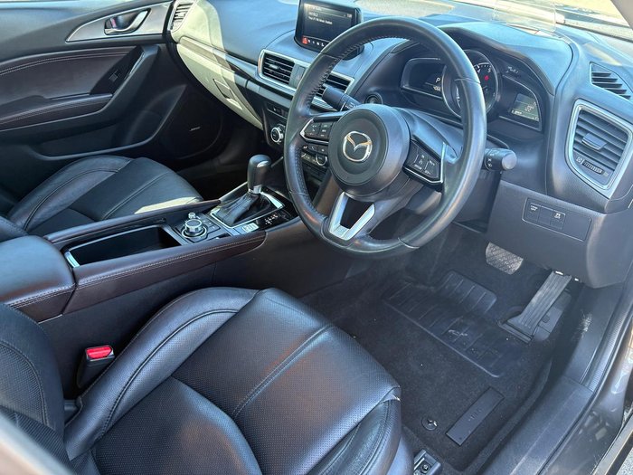 2017 Mazda 3 SP25 GT