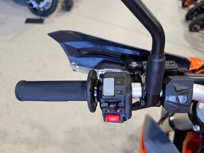 2024 KTM 690 ENDURO R ORANGE