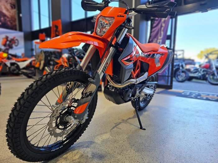 2024 KTM 690 ENDURO R ORANGE