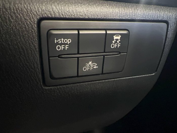 2016 Mazda 3 Neo