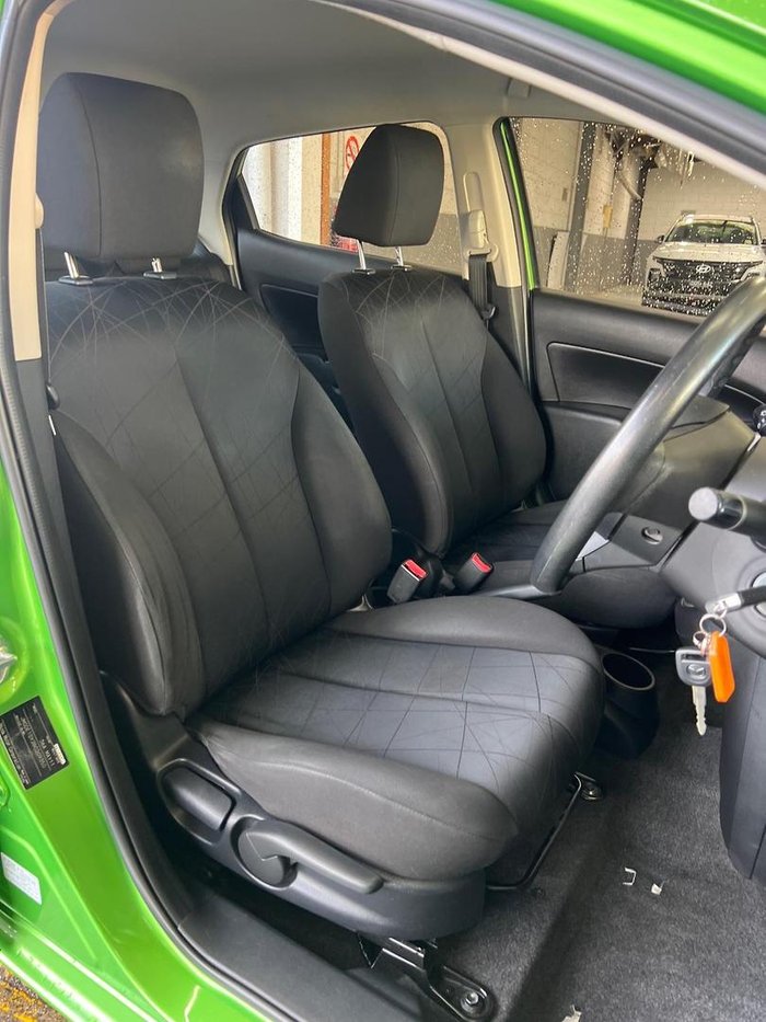 2011 Mazda 2 Neo